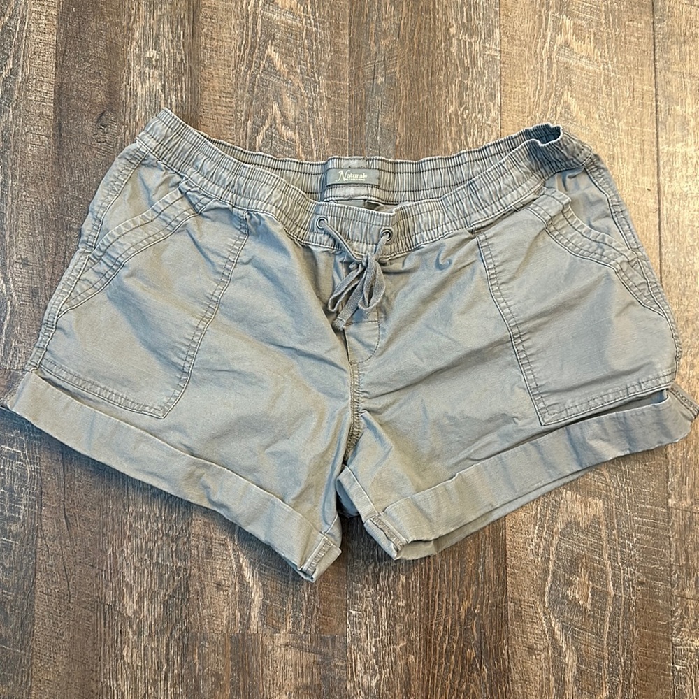COPY - Light gray XL natural reflections shorts from bass pro